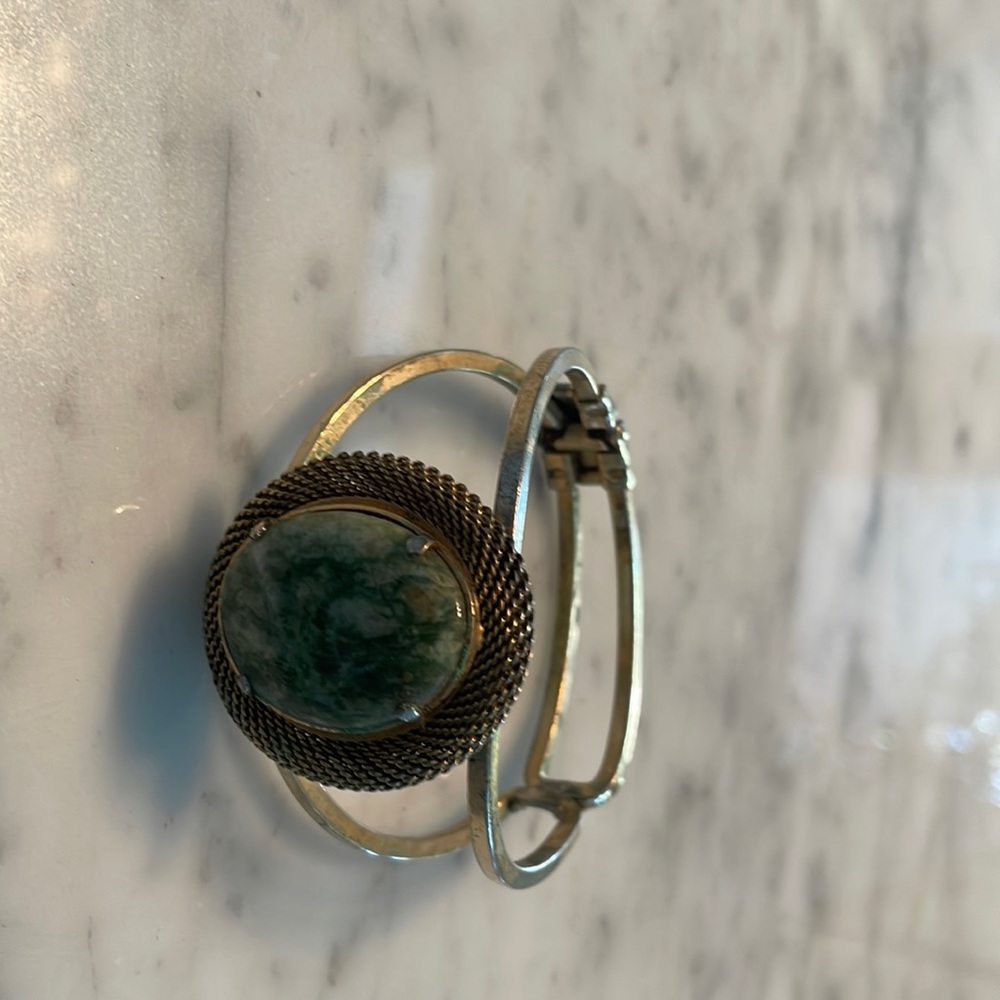 Cool stone clasp bracelet maybe turquoise IDK